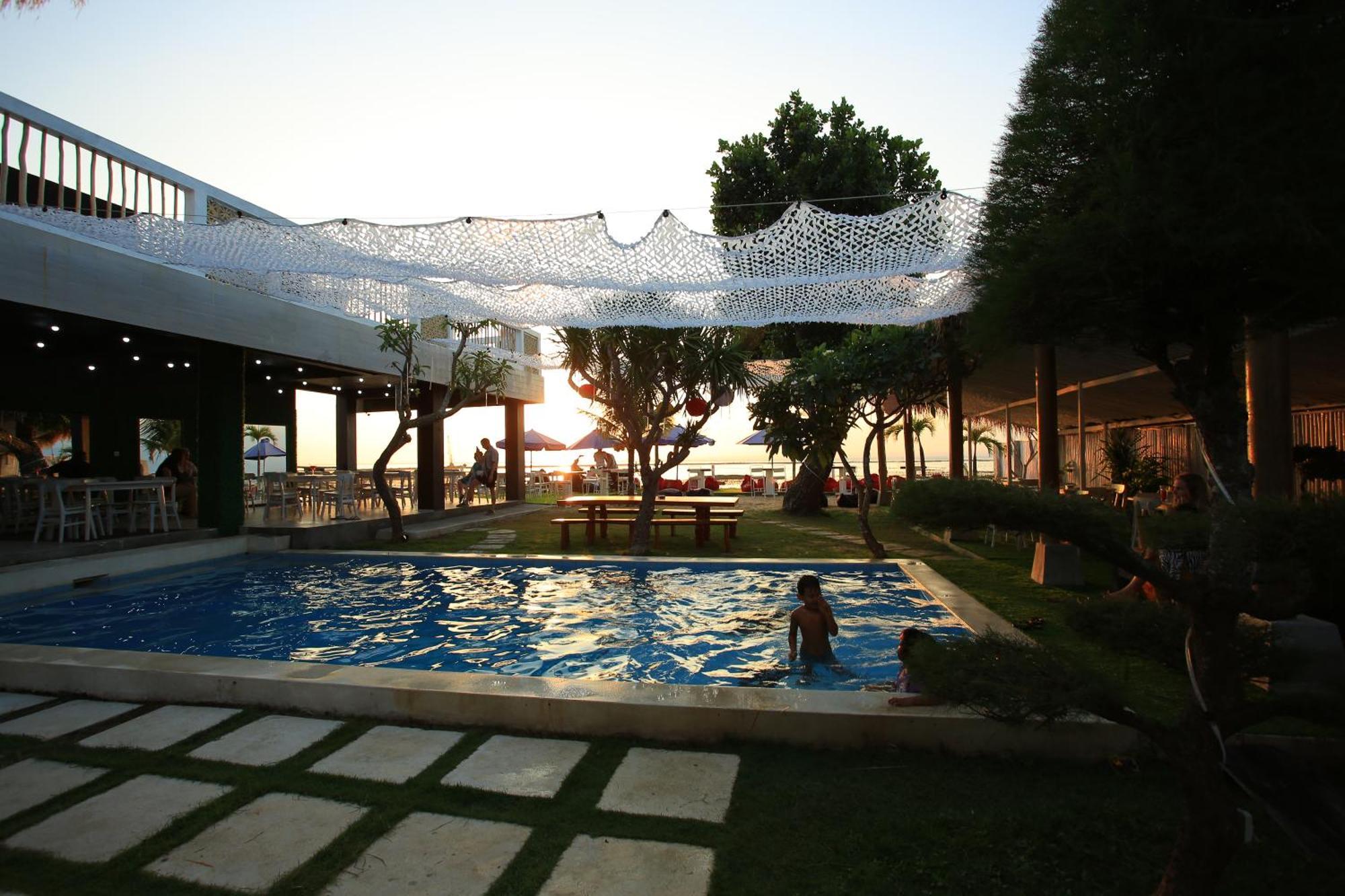 3 Monkeys Lembongan Studio Apartments Gym Recovery Centre Eksteriør bilde